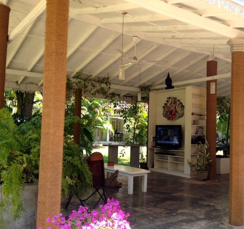 Fire Dragon Hideaway Negombo Exterior foto