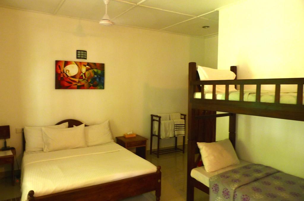 Fire Dragon Hideaway Negombo Exterior foto