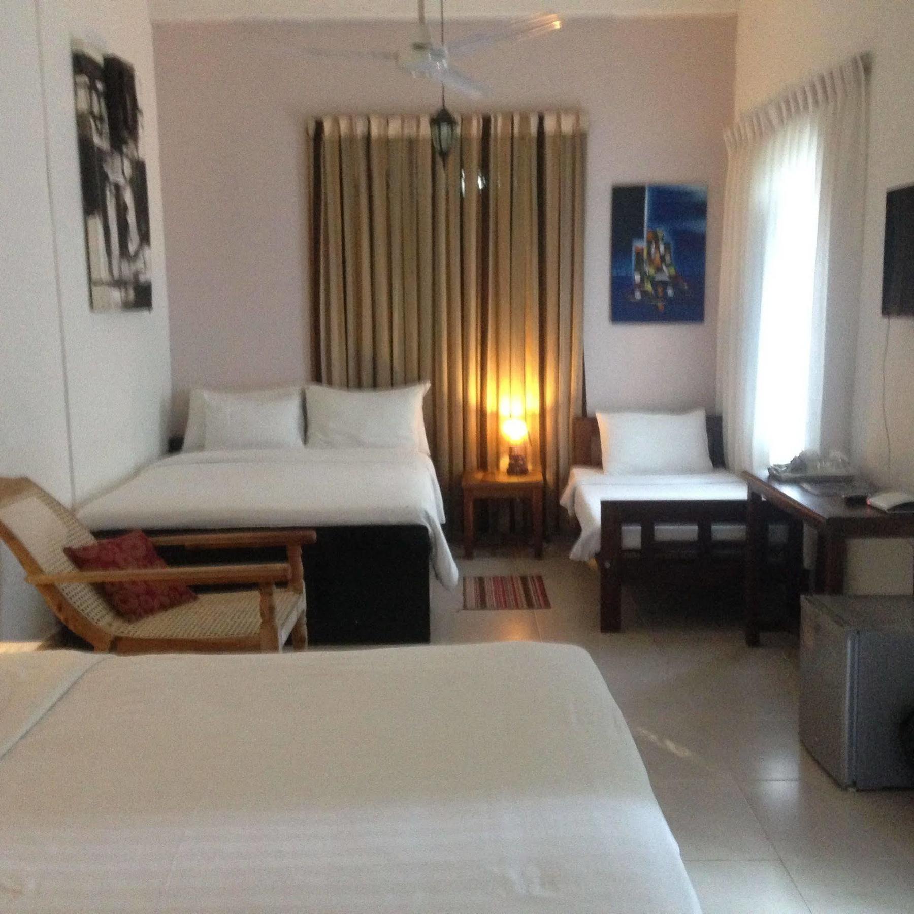 Fire Dragon Hideaway Negombo Exterior foto