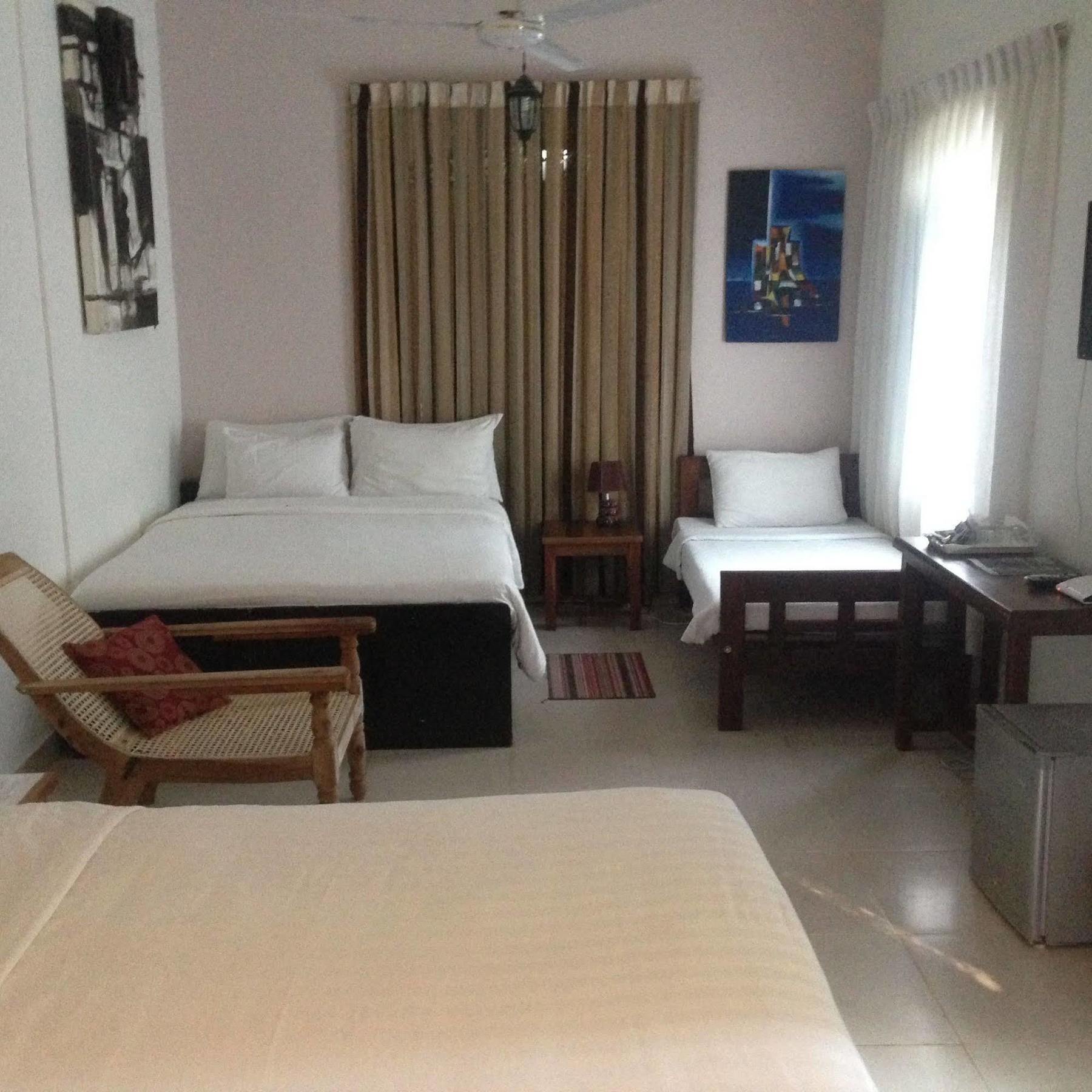 Fire Dragon Hideaway Negombo Exterior foto