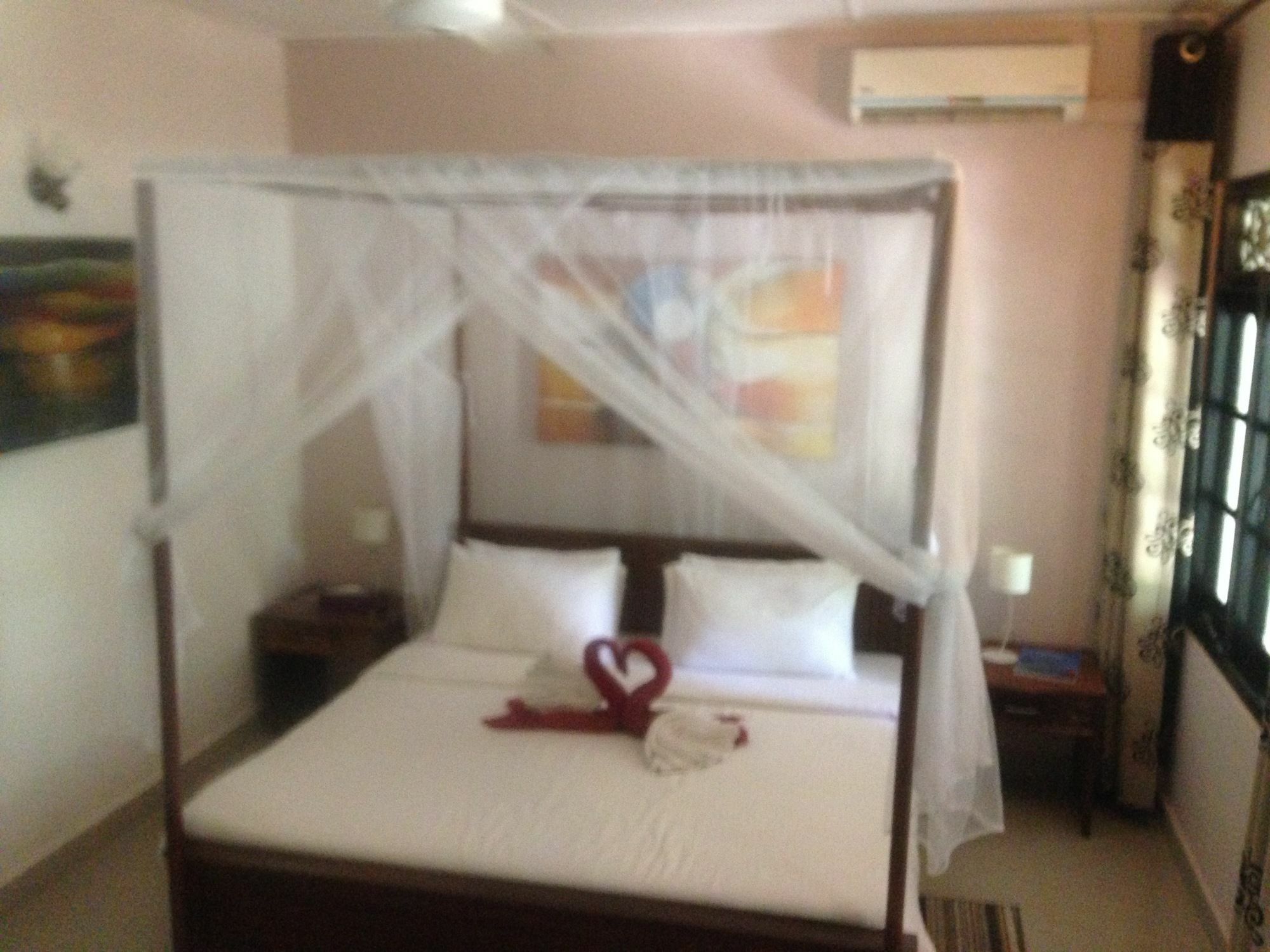 Fire Dragon Hideaway Negombo Exterior foto